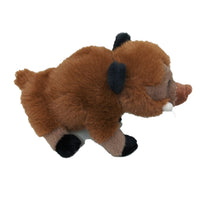 Peluche jabali, tacto suave en tono marrón.