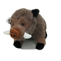 Peluche jabali, tacto suave en tono gris.