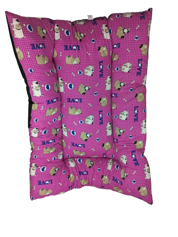 Cama acolchada para mascota con diferentes estampados 90 x 120 cm
