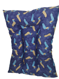 Cama acolchada para mascota con diferentes estampados 80x105 cm