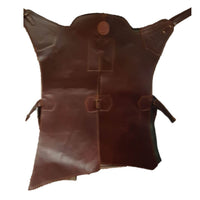 Zahon mujer fabricada en piel.