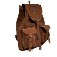 Mochila de caza serraje, con dos bolsillos frontales.