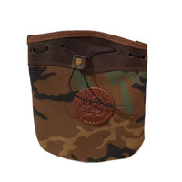 Una bolsa de ojeo en cordura lona camuflaje, para llevar en el cinturón