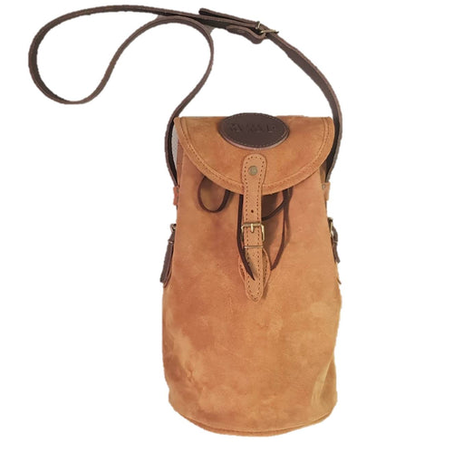 Bolso manual ojeo de caza porta cartuchos en serraje, de cierre de solapa