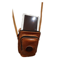 BOLSO BANDOLERA EN CUERO PARA TABLET