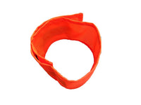 Brazaletes en color naranja, fabricados artesanalmente