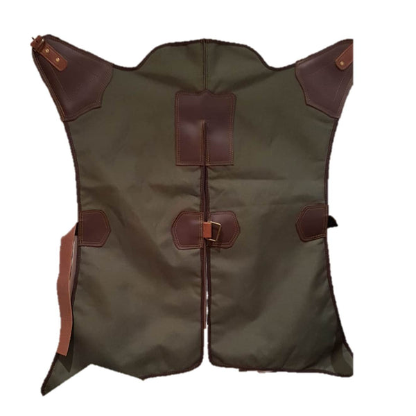 Zahon mujer cordura verde con refuerzos en cuero.